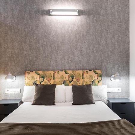 Beautiful Renovated Loft Minutes From The Beach Barcelone Extérieur photo