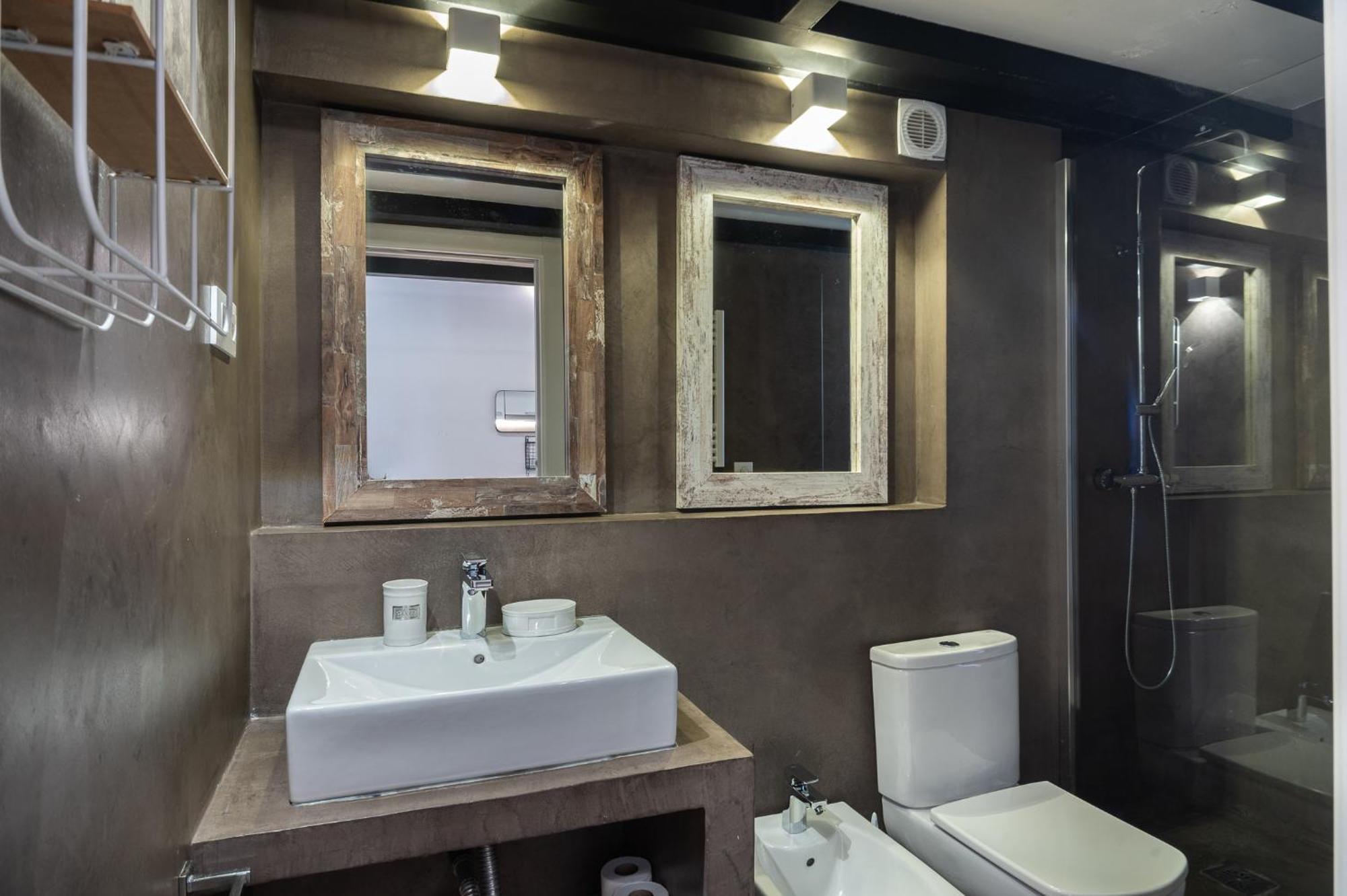 Beautiful Renovated Loft Minutes From The Beach Barcelone Extérieur photo